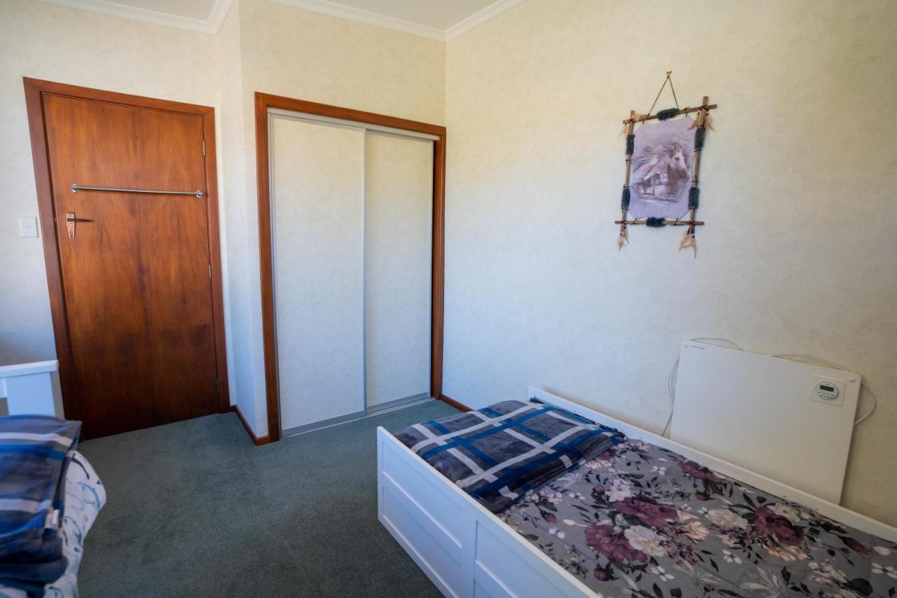Dee'S On Bligh - Te Anau Holiday Home ภายนอก รูปภาพ