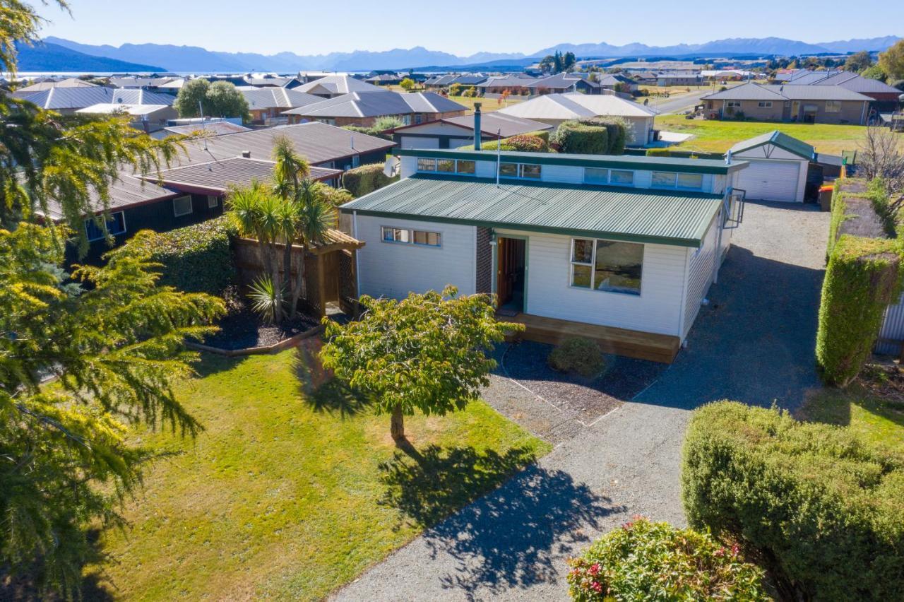 Dee'S On Bligh - Te Anau Holiday Home ภายนอก รูปภาพ